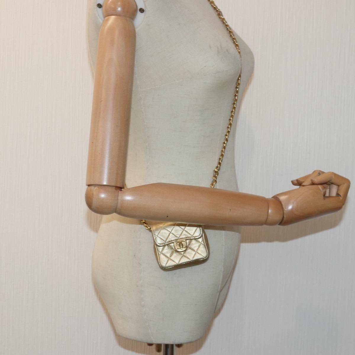 Chanel Vintage Square Cc Flap Bag Quilted Leather Gold Leather Shoulder Bag Bag (Pre-Owned)