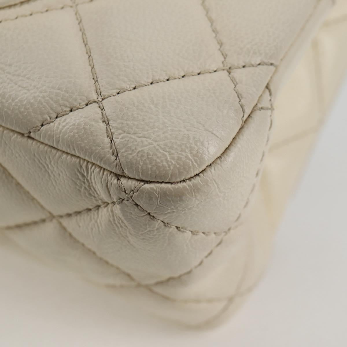 Chanel Reissue 2.55 Flap Bag Quilted Caviar White Leather Shoulder Bag Bag (Pre-Owned)