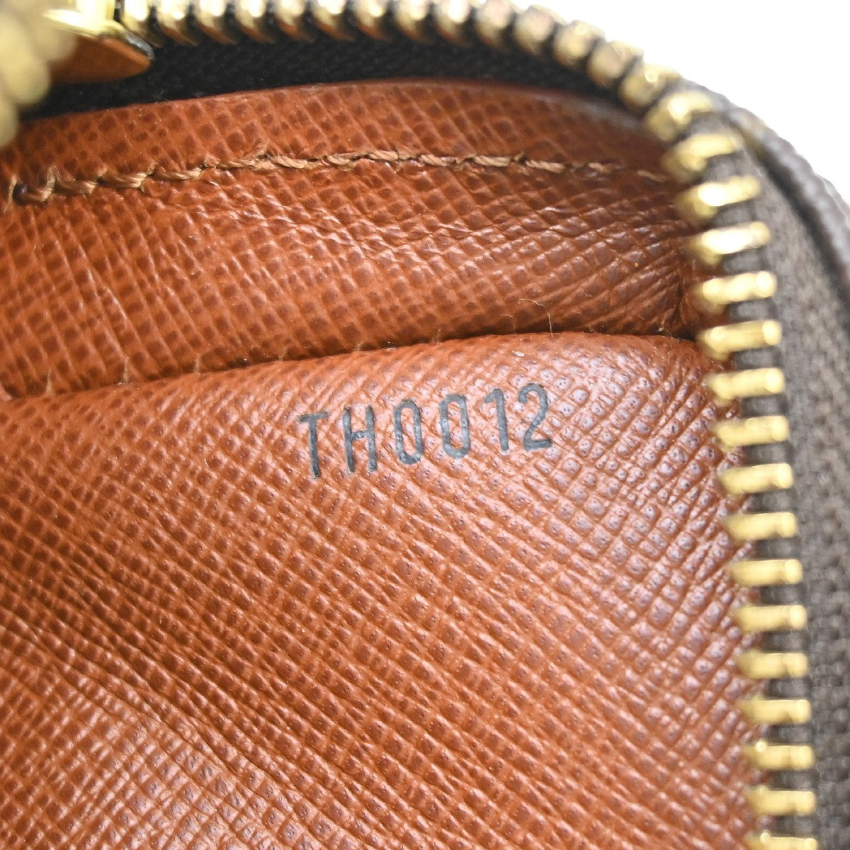 Louis Vuitton Amazone Bag Monogram Canvas Brown Canvas Shoulder Bag Bag (Pre-Owned)