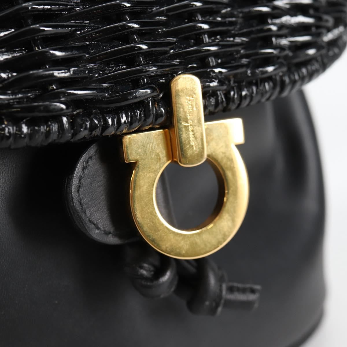 Salvatore Ferragamo Gancini Shoulder Bag Leather Black Leather Shoulder Bag Bag (Pre-Owned)
