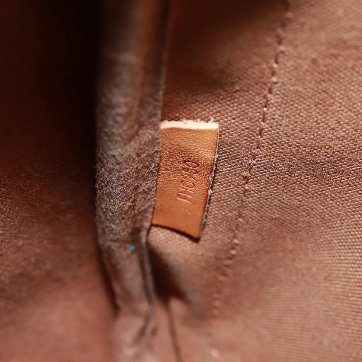 Louis Vuitton Sac Gibeciere Messenger Bag Monogram Canvas Brown Canvas Shoulder Bag Bag (Pre-Owned)