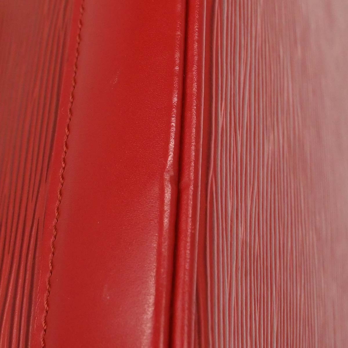 Louis Vuitton Alma Handbag Epi Leather Red Leather Handbag (Pre-Owned)