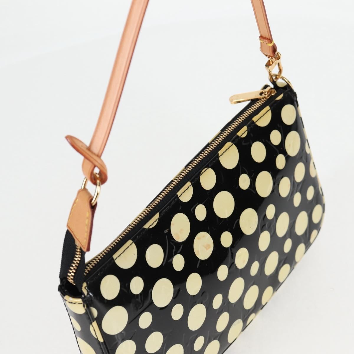 Louis Vuitton Pochette Accessoires Nm Kusama Infinity Dots Monogram Vernis Black Patent_Leather Clutche & Pouche Bag (Pre-Owned)