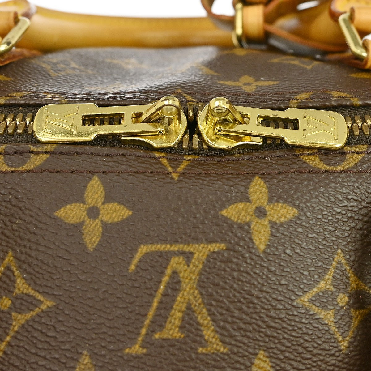 Louis Vuitton Keepall Bag Monogram Canvas Brown Canvas Travel Bag Bag (Pre-Owned)