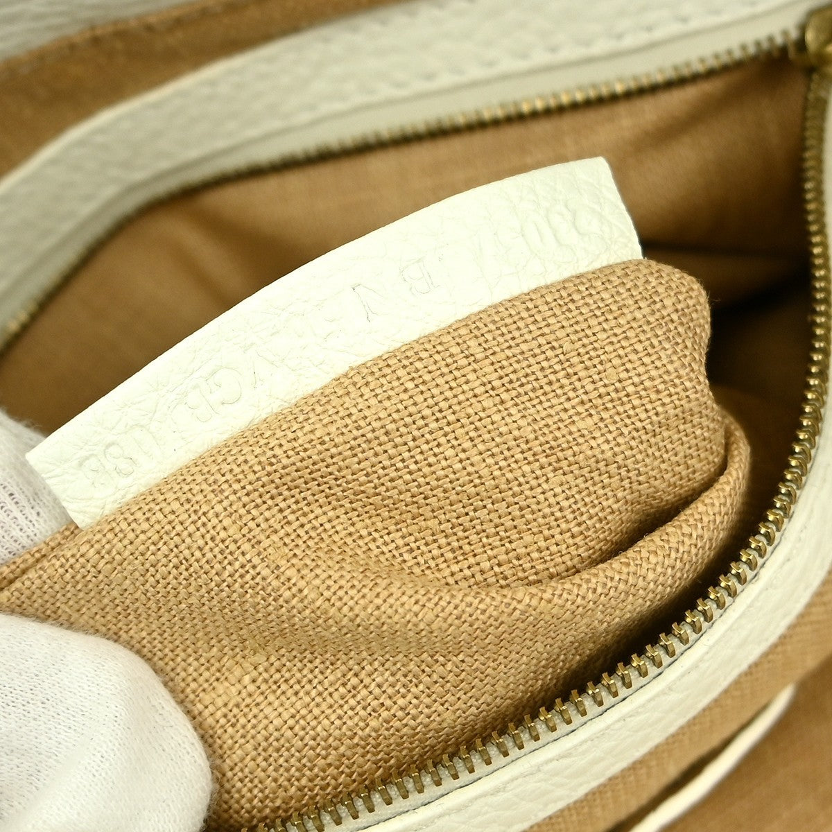 Fendi Selleria Peekaboo Bag Leather White Leather Handbag (Pre-Owned)