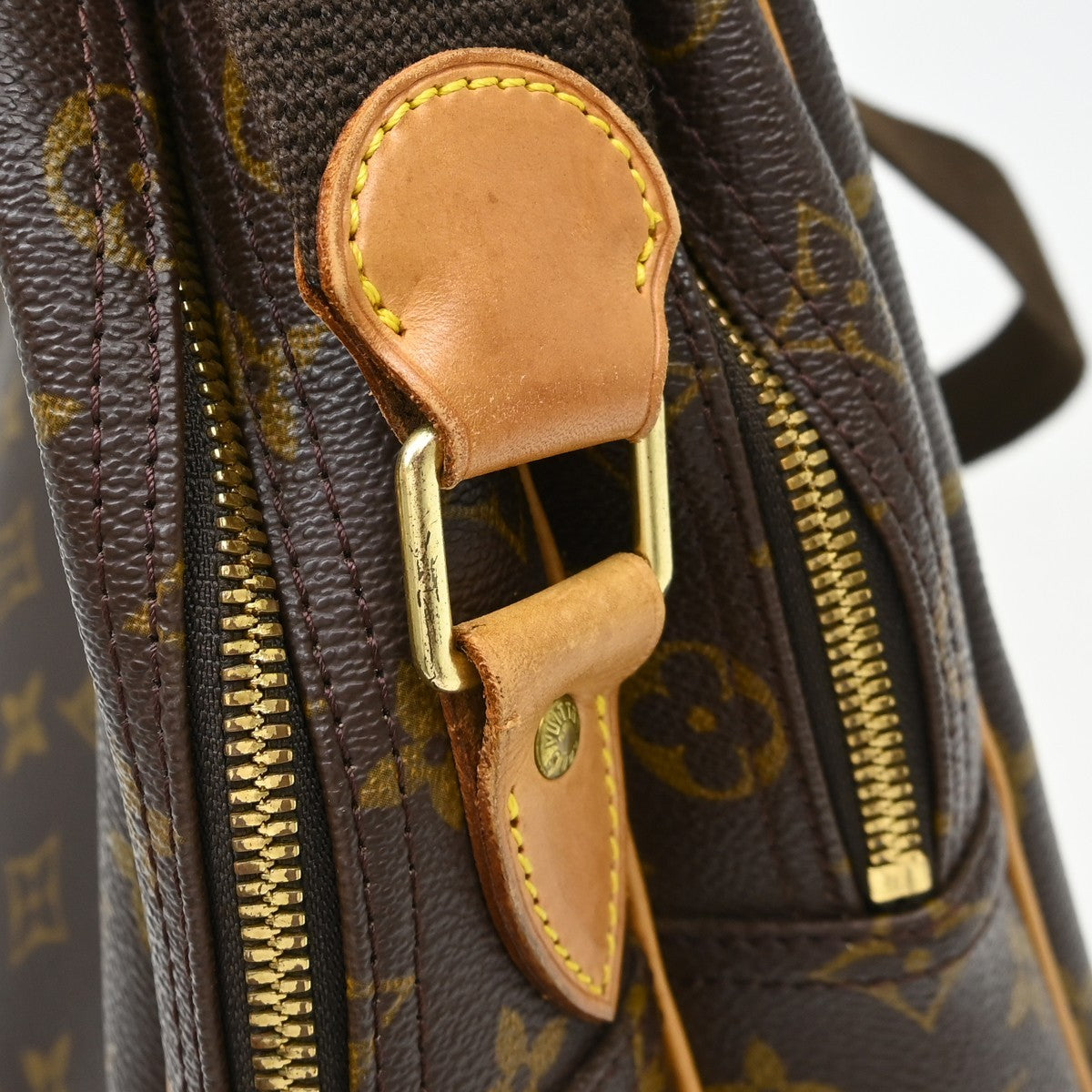 Louis Vuitton Reporter Bag Monogram Canvas Brown Canvas Shoulder Bag Bag (Pre-Owned)