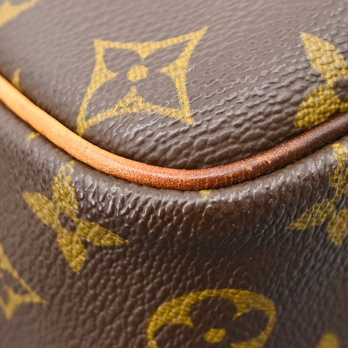 Louis Vuitton Deauville Handbag Monogram Canvas Brown Canvas Handbag (Pre-Owned)