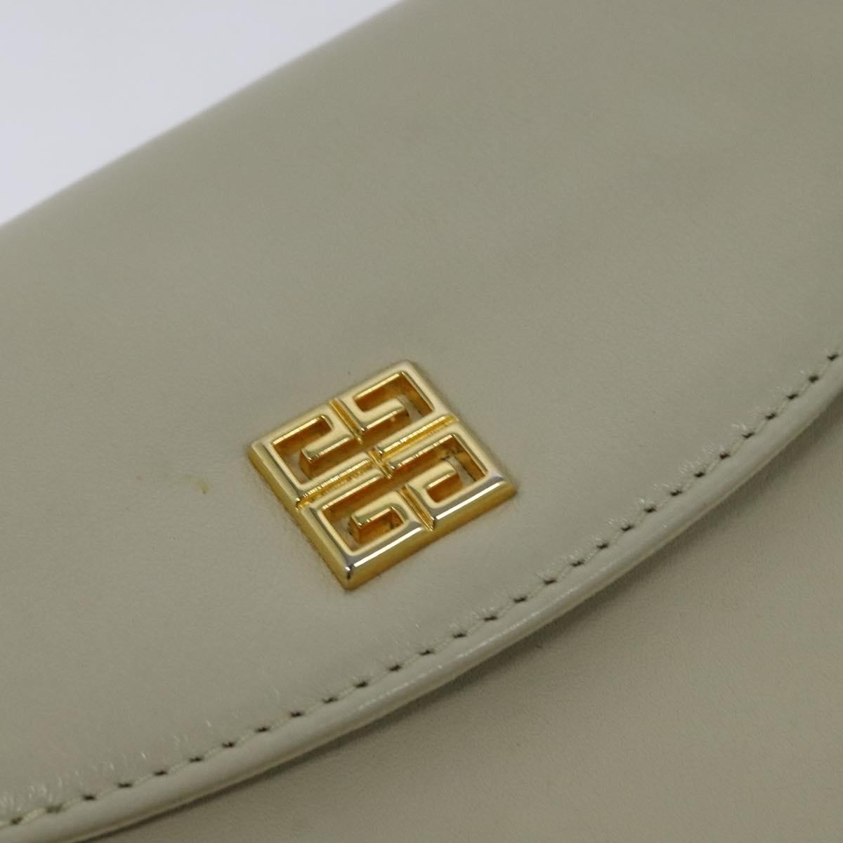 Givenchy 4G Shoulder Bag Leather White Leather Bag (Pre-Owned)
