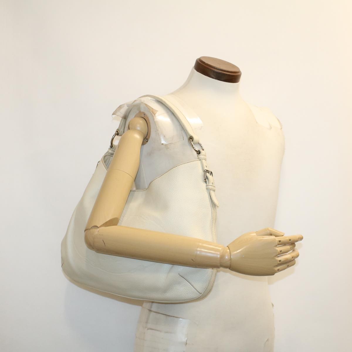 Prada Vintage Shoulder Bag Leather White Leather Shoulder Bag Bag (Pre-Owned)