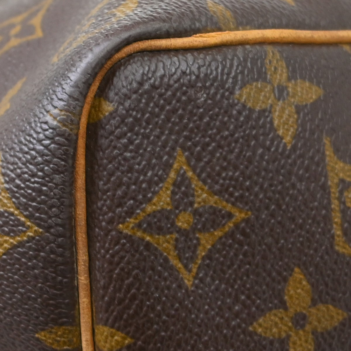 Louis Vuitton Keepall Bandouliere Bag Monogram Canvas Brown Canvas Travel Bag Bag (Pre-Owned)