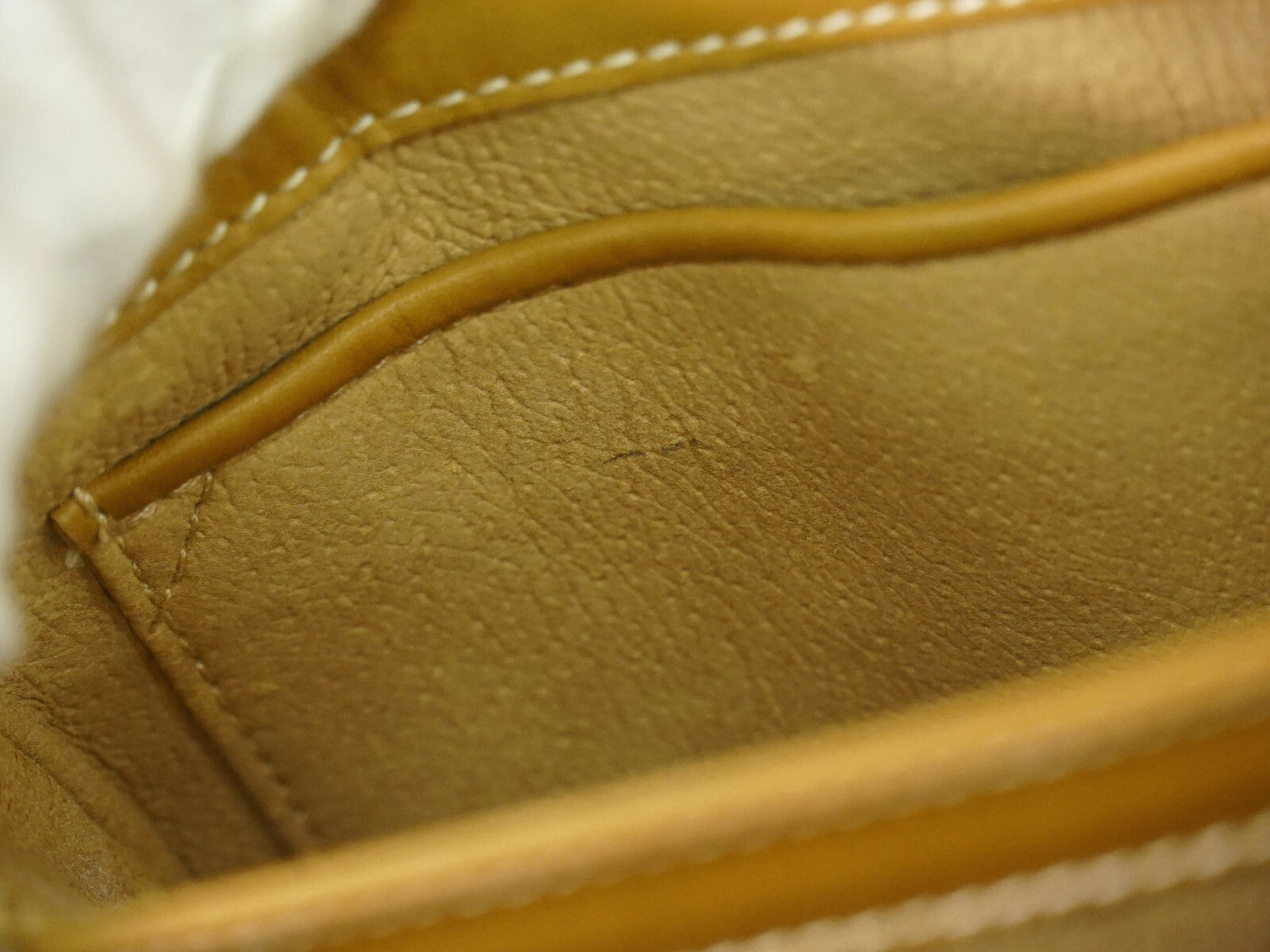 Gucci Gg Marmont Pouch Crossbody Bag Leather Beige Canvas Crossbody Bag Bag (Pre-Owned)