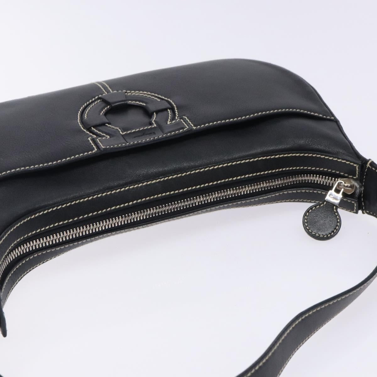 Salvatore Ferragamo Gancini Shoulder Bag Leather Black Leather Shoulder Bag Bag (Pre-Owned)