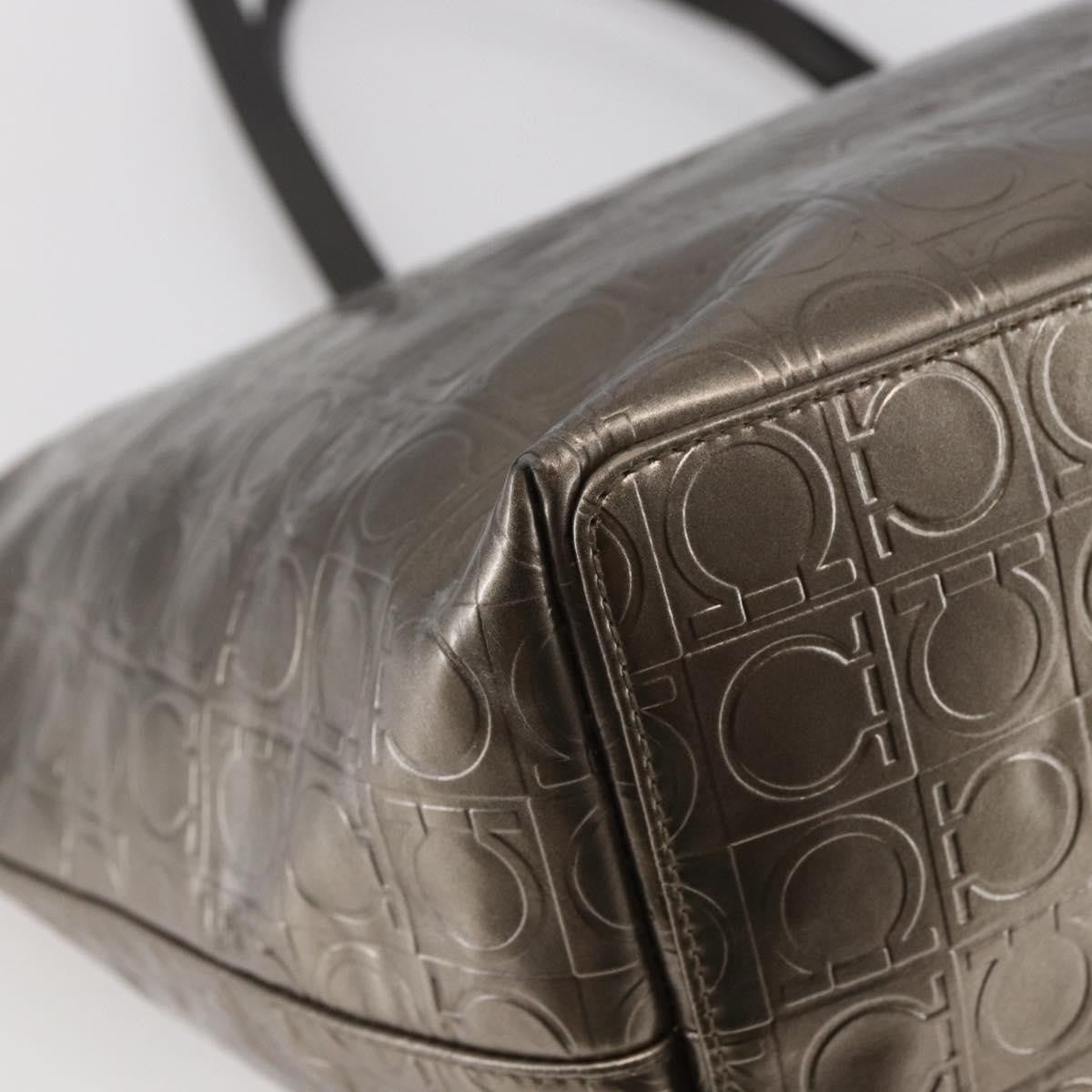 Salvatore Ferragamo Gancini Tote Patent Leather Gold Patent_Leather Tote Bag Bag (Pre-Owned)