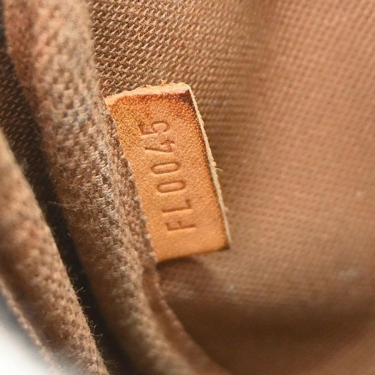 Louis Vuitton Pochette Accessoires Nm Monogram Canvas Brown Canvas Clutche & Pouche Bag (Pre-Owned)
