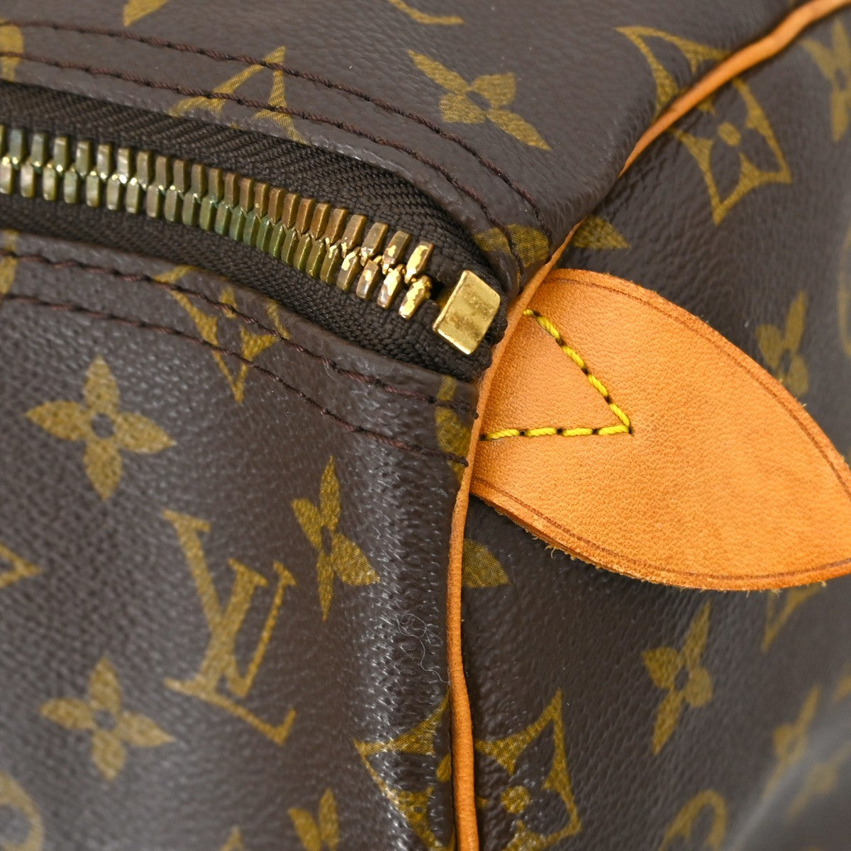 Louis Vuitton Keepall Bag Monogram Canvas Brown Canvas Travel Bag Bag (Pre-Owned)