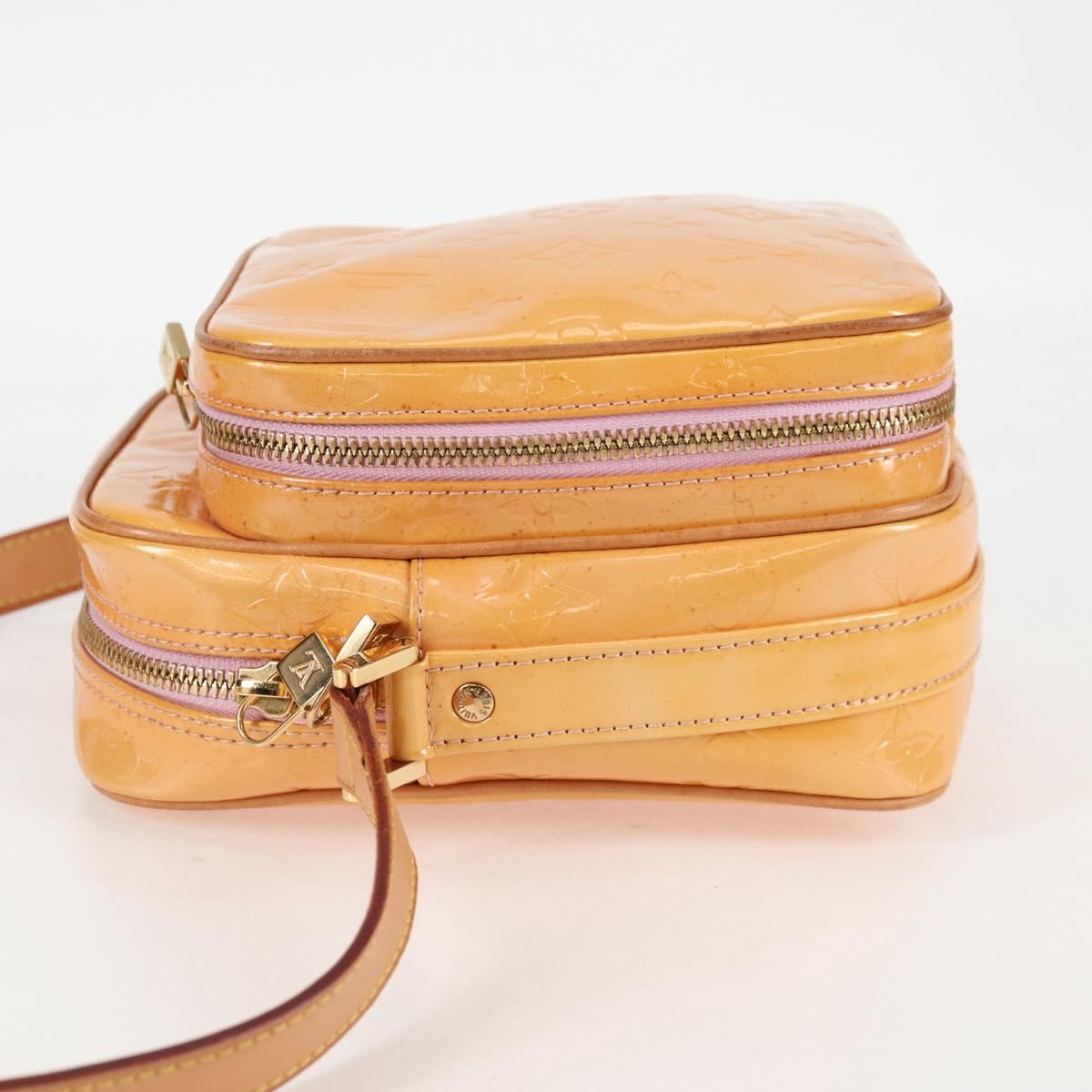 Louis Vuitton Wooster Handbag Monogram Vernis Beige Patent_Leather Bag (Pre-Owned)