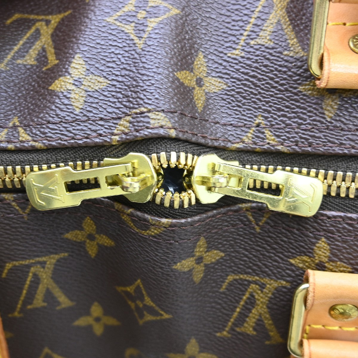 Louis Vuitton Keepall Bag Monogram Canvas Brown Canvas Travel Bag Bag (Pre-Owned)