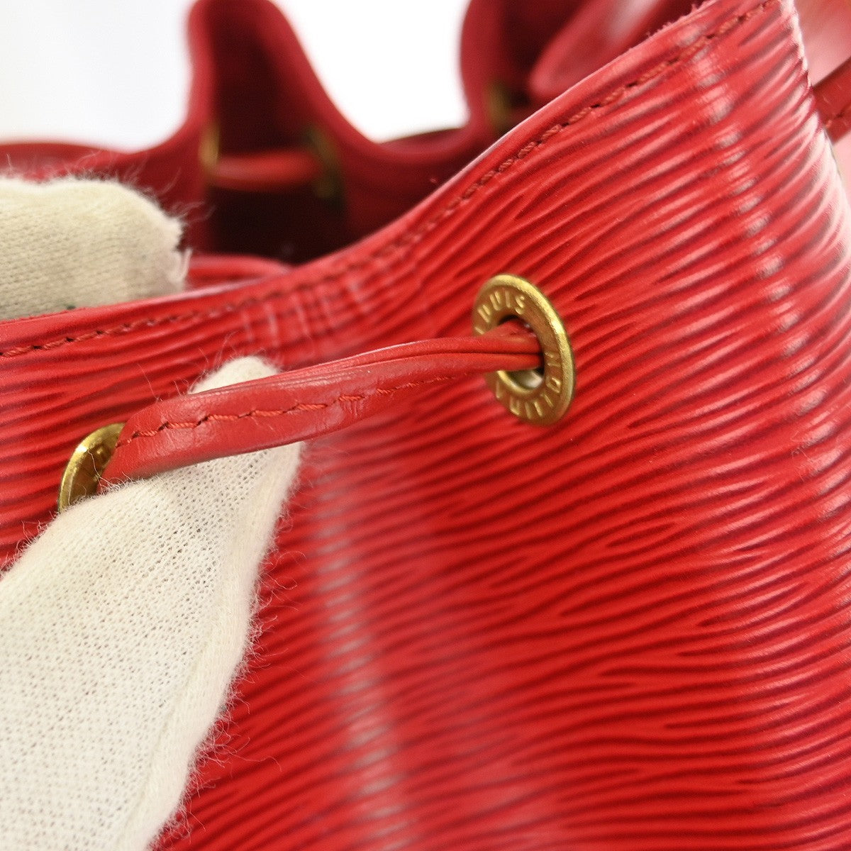Louis Vuitton Petit Noe Handbag Epi Leather Red Leather Shoulder Bag Bag (Pre-Owned)