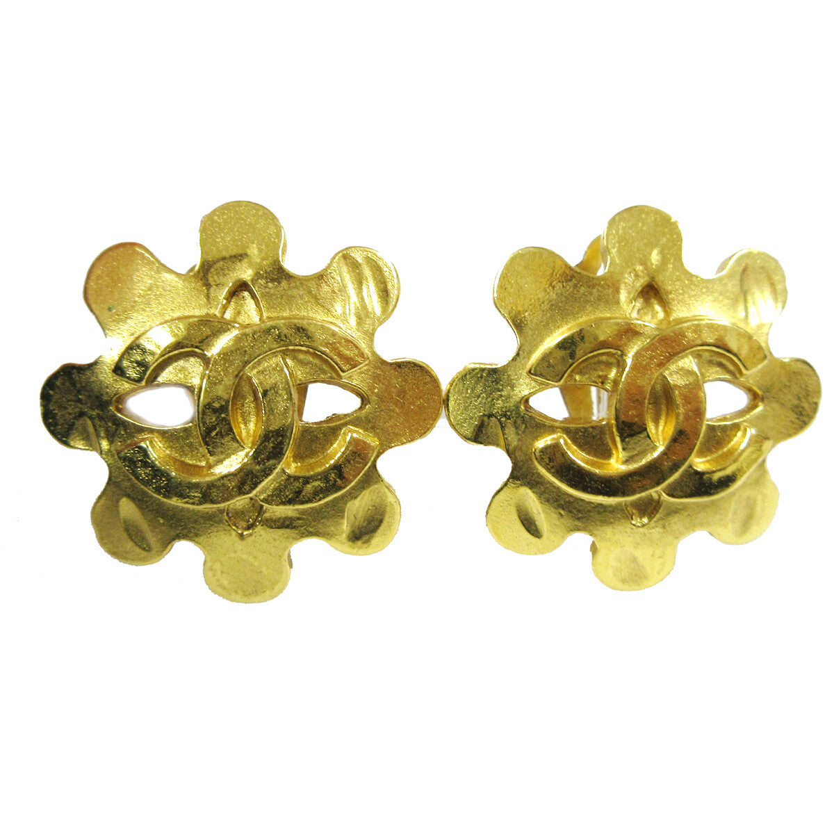 Chanel Vintage Cc Flower Cutout Round Clip-On Earrings Metal Gold Gold_Plated Earrings Jewelry (Pre-Owned)