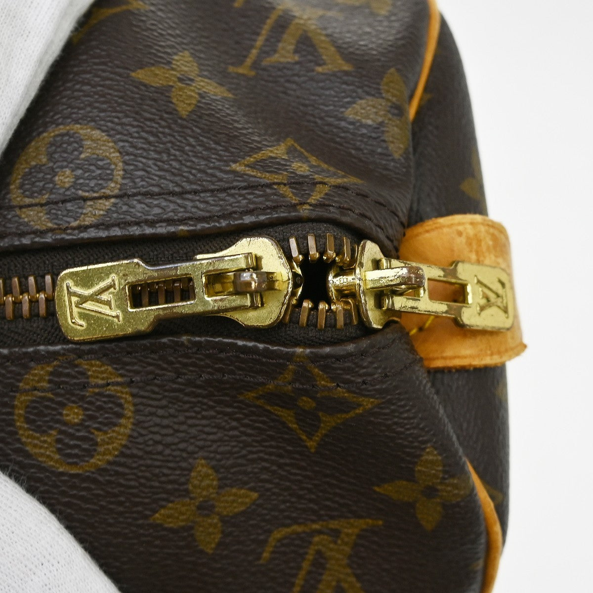 Louis Vuitton Keepall Bag Monogram Canvas Brown Canvas Travel Bag Bag (Pre-Owned)