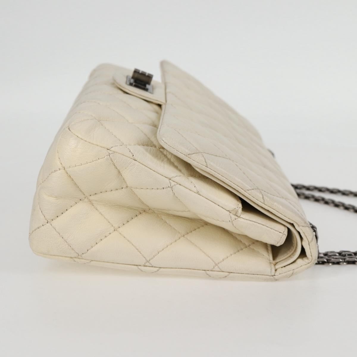Chanel Reissue 2.55 Flap Bag Quilted Caviar White Leather Shoulder Bag Bag (Pre-Owned)