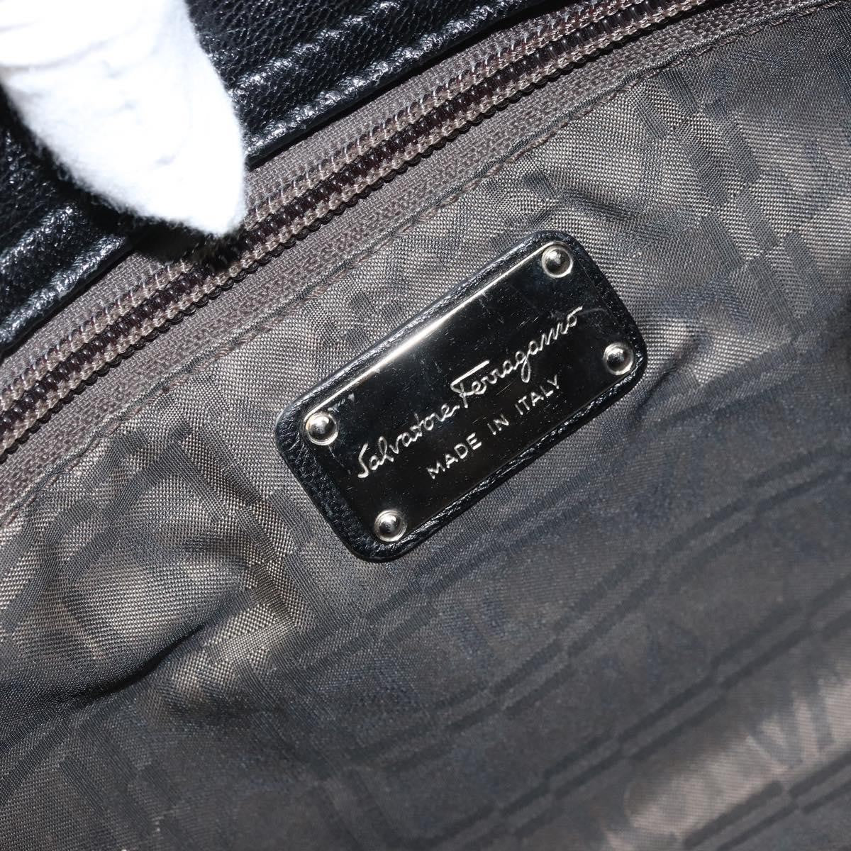Salvatore Ferragamo Gancini Handbag Leather Black Leather Handbag (Pre-Owned)