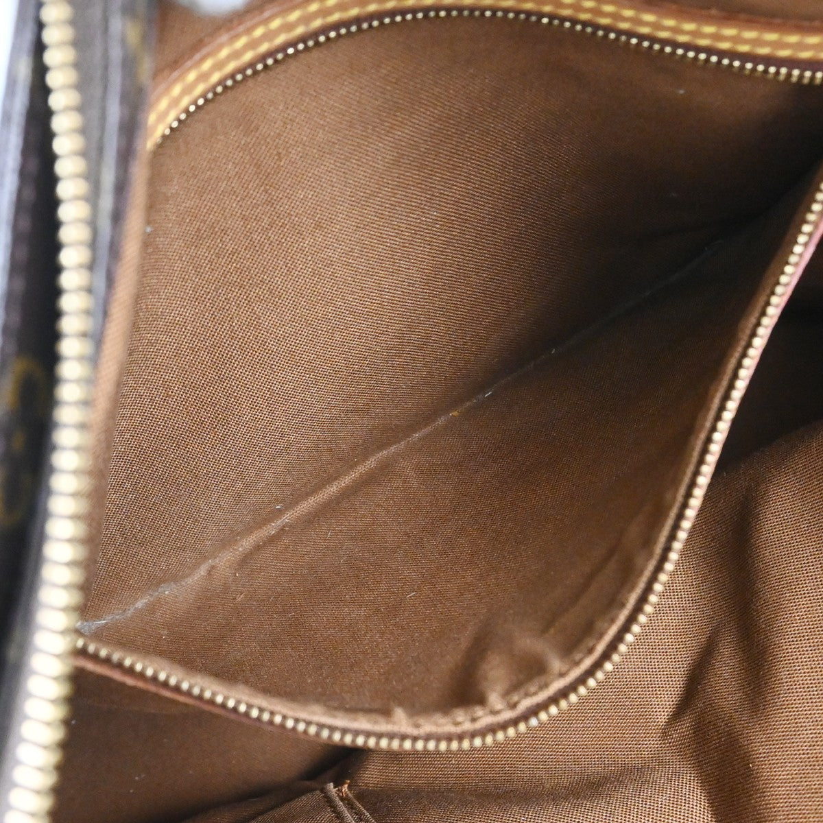 Louis Vuitton Cabas Mezzo Monogram Canvas Brown Canvas Tote Bag Bag (Pre-Owned)