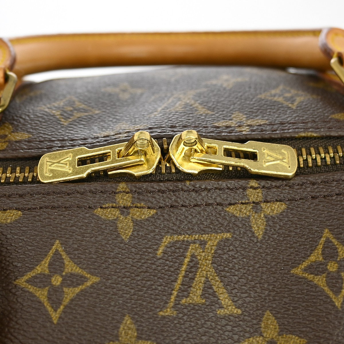 Louis Vuitton Keepall Bag Monogram Canvas Brown Canvas Travel Bag Bag (Pre-Owned)