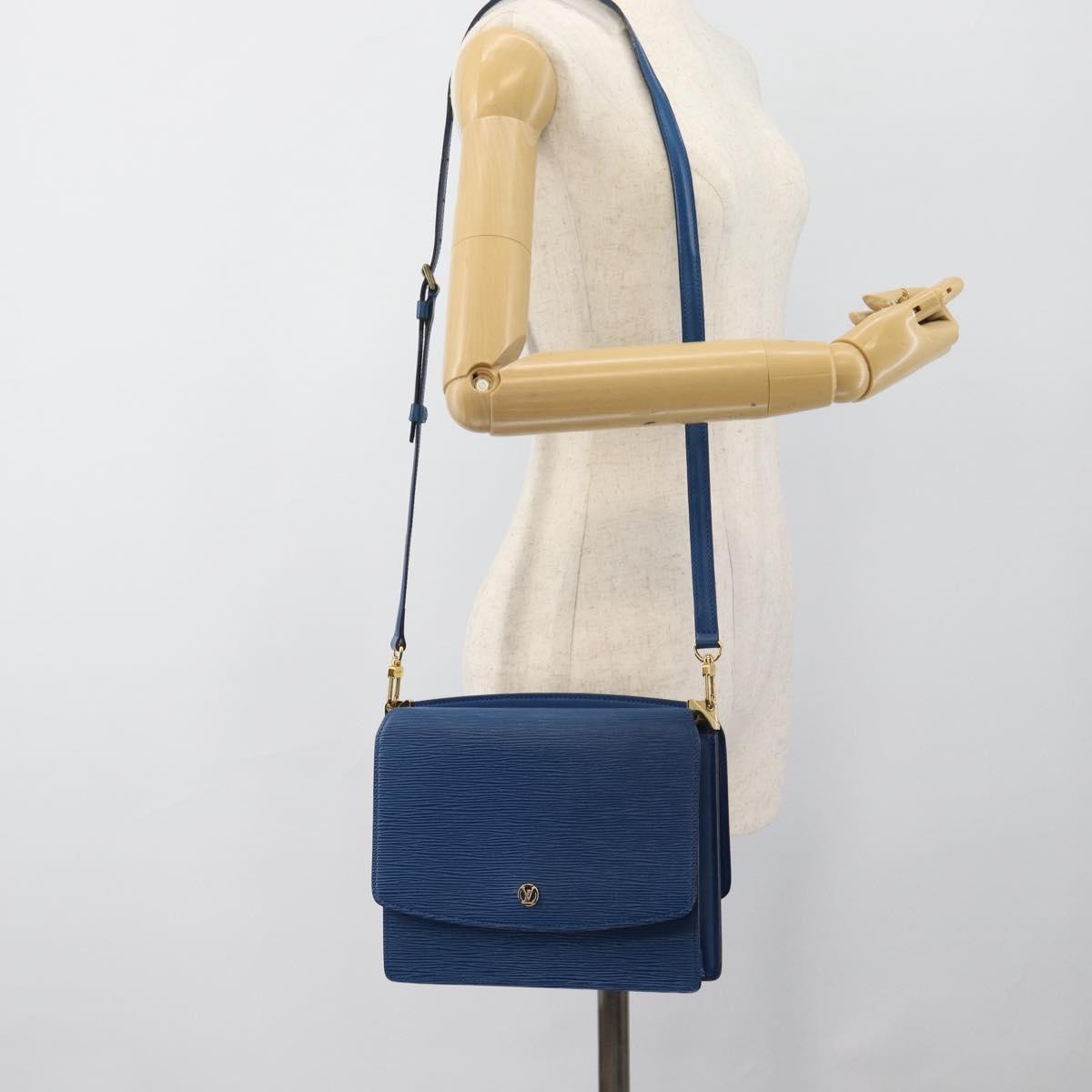 Louis Vuitton Grenelle Shoulder Bag Epi Leather Blue Leather Shoulder Bag Bag (Pre-Owned)
