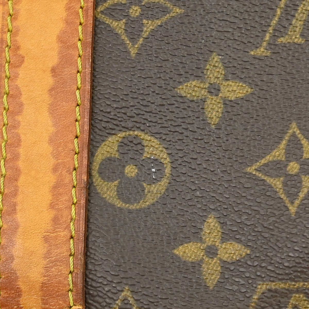 Louis Vuitton Keepall Bandouliere Bag Monogram Canvas Brown Canvas Travel Bag Bag (Pre-Owned)