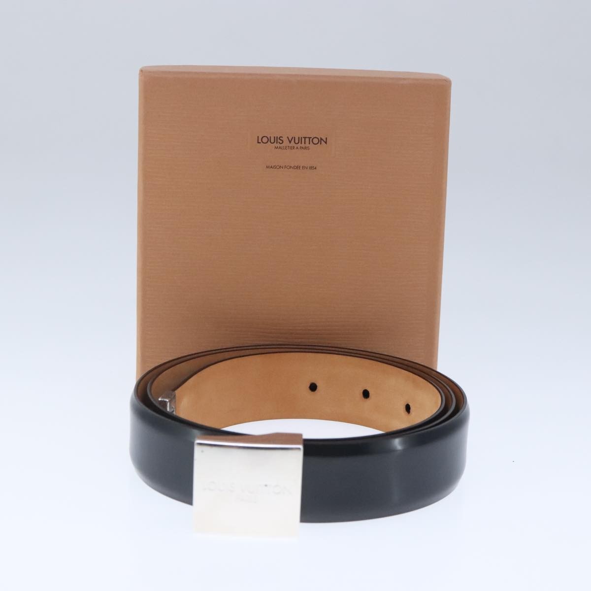Louis Vuitton Carre Belt Leather Black Leather Belts Accessory (Pre-Owned)