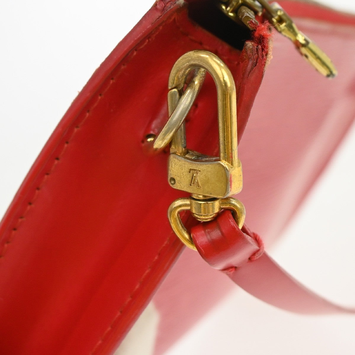 Louis Vuitton Pochette Accessoires Epi Leather Red Leather Clutche & Pouche Bag (Pre-Owned)