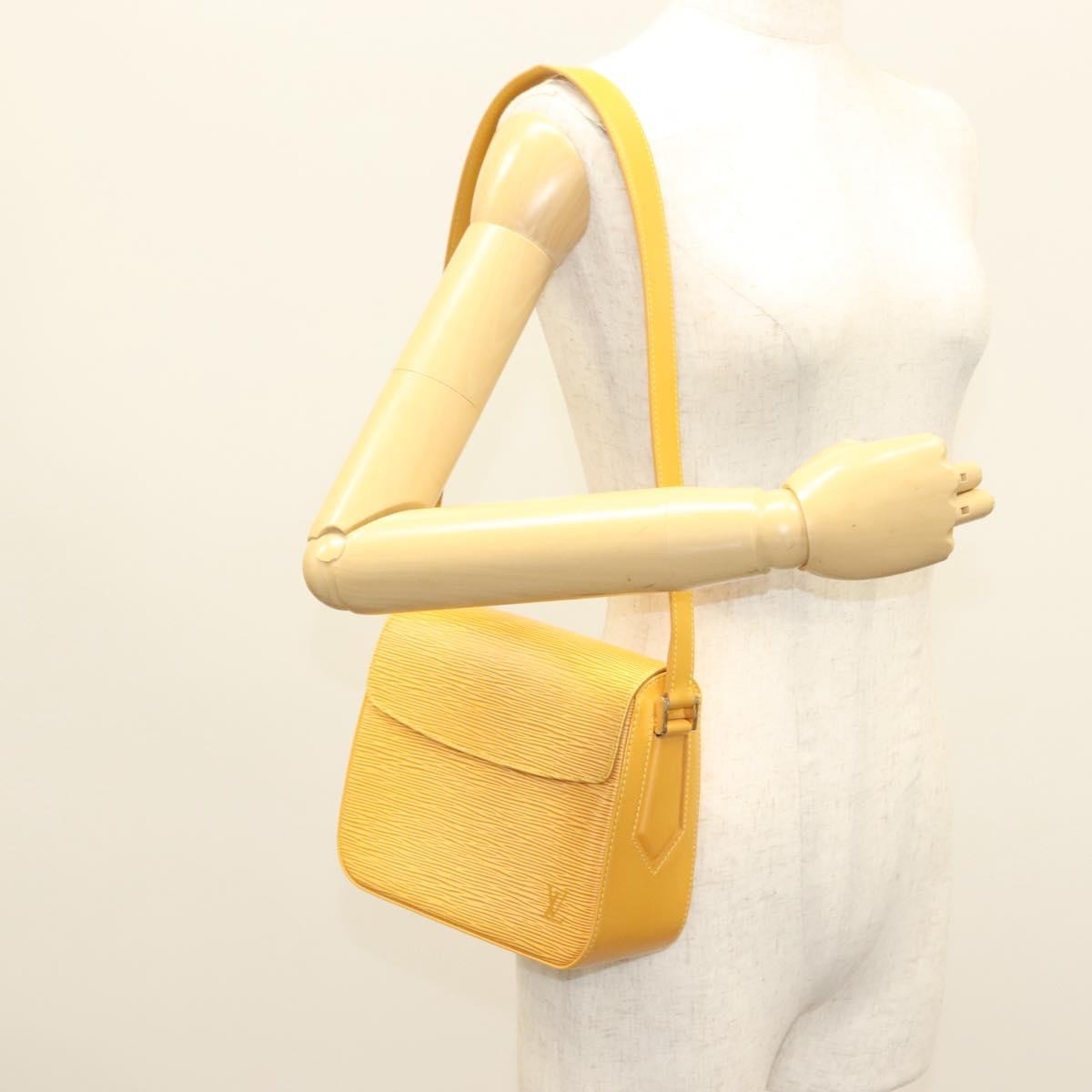 Louis Vuitton Buci Handbag Epi Leather Yellow Leather Shoulder Bag Bag (Pre-Owned)