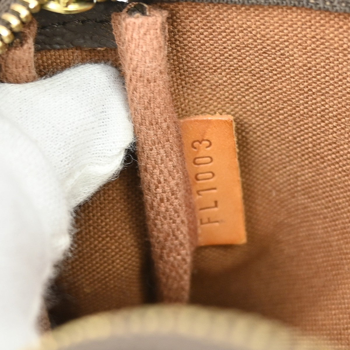 Louis Vuitton Mini Pochette Accessoires Canvas Brown Canvas Clutche & Pouche Bag (Pre-Owned)