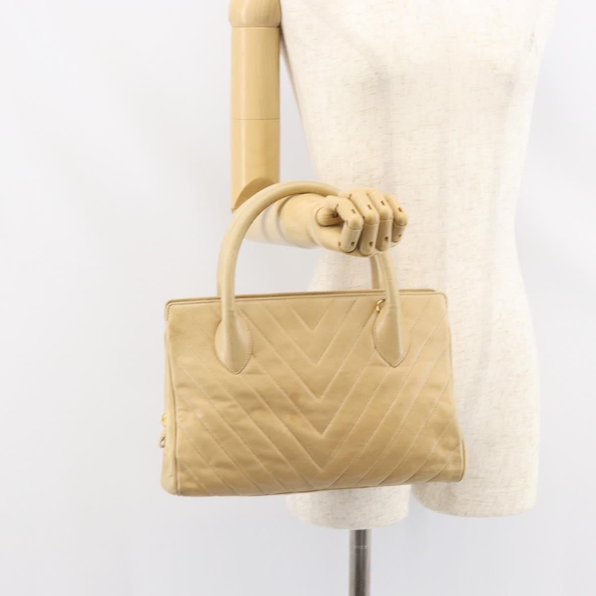 Chanel Vintage Convertible Tote Chevron Lambskin Beige Leather Tote Bag Bag (Pre-Owned)