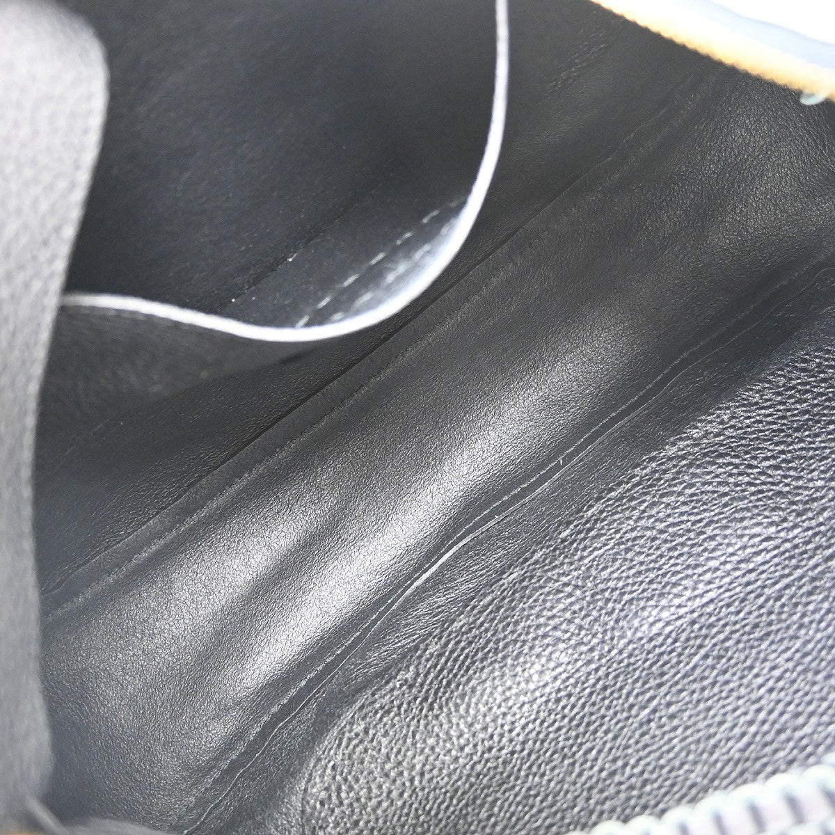 Fendi Selleria Hobo Leather Black Leather Handbag (Pre-Owned)