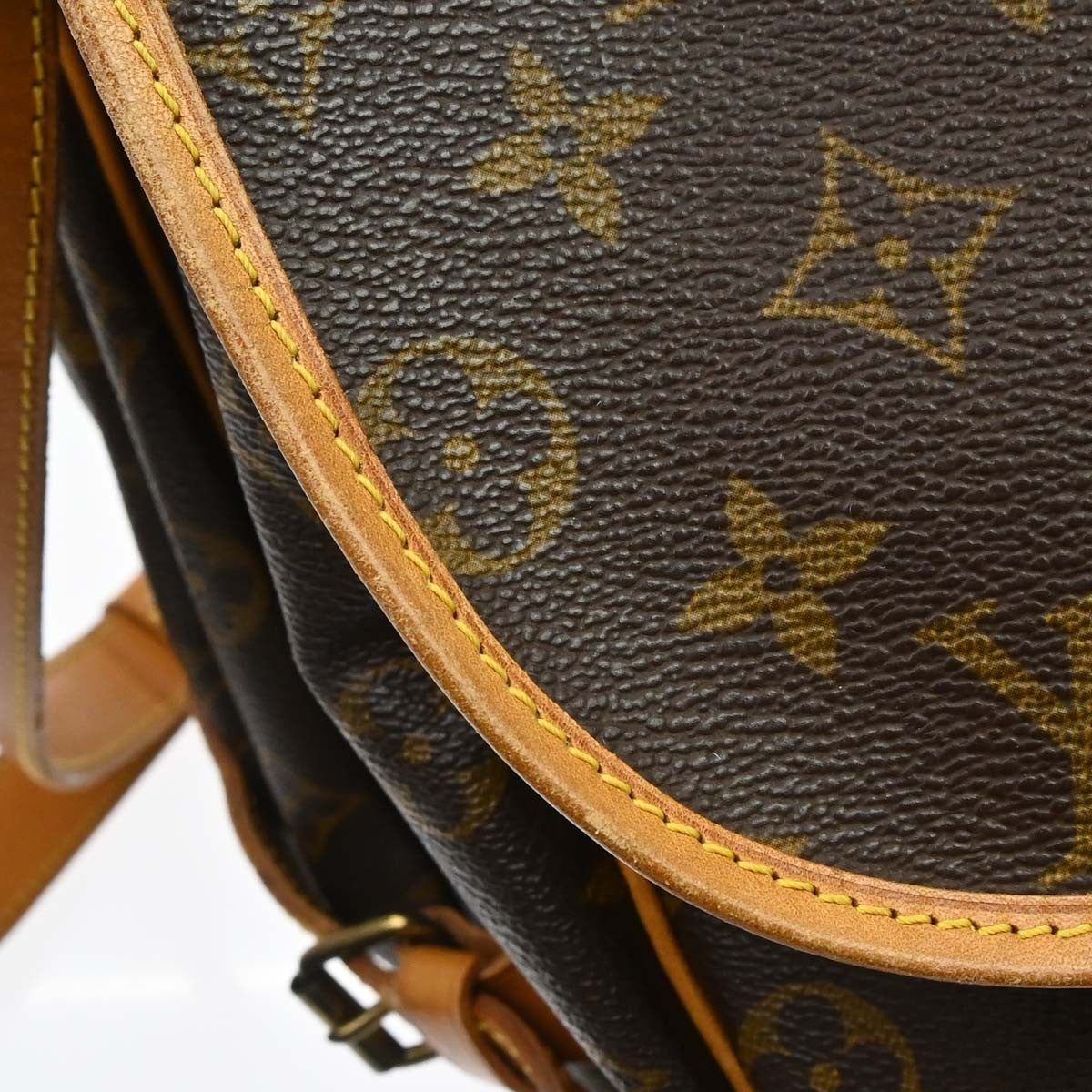 Louis Vuitton Saumur Messenger Bag Monogram Canvas Brown Canvas Handbag (Pre-Owned)