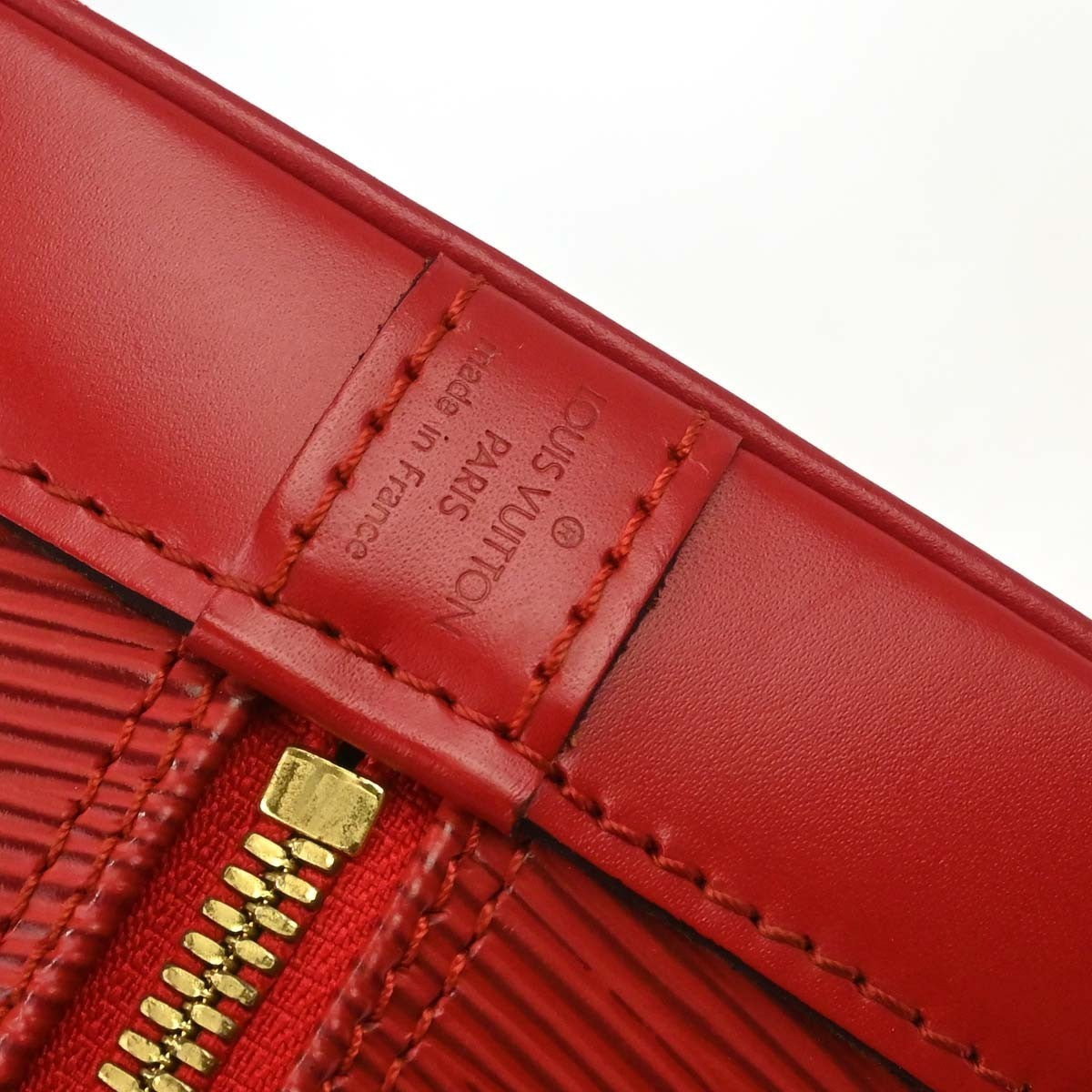 Louis Vuitton Alma Handbag Epi Leather Red Leather Handbag (Pre-Owned)