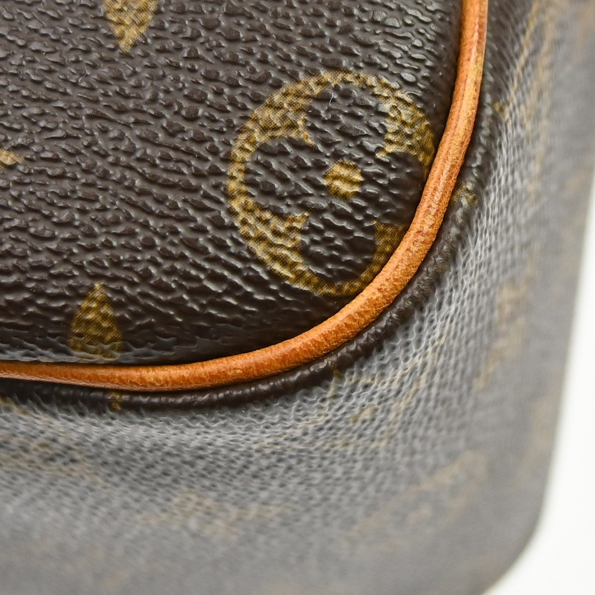 Louis Vuitton Cite Handbag Monogram Canvas Brown Canvas Shoulder Bag Bag (Pre-Owned)