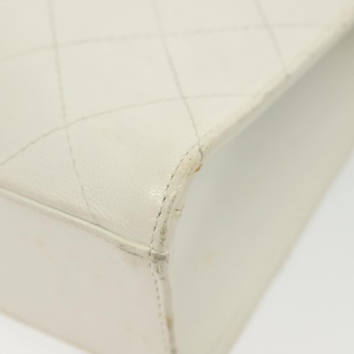 Chanel Cc Shoulder Bag Quilted Caviar White Leather Bag (Pre-Owned)