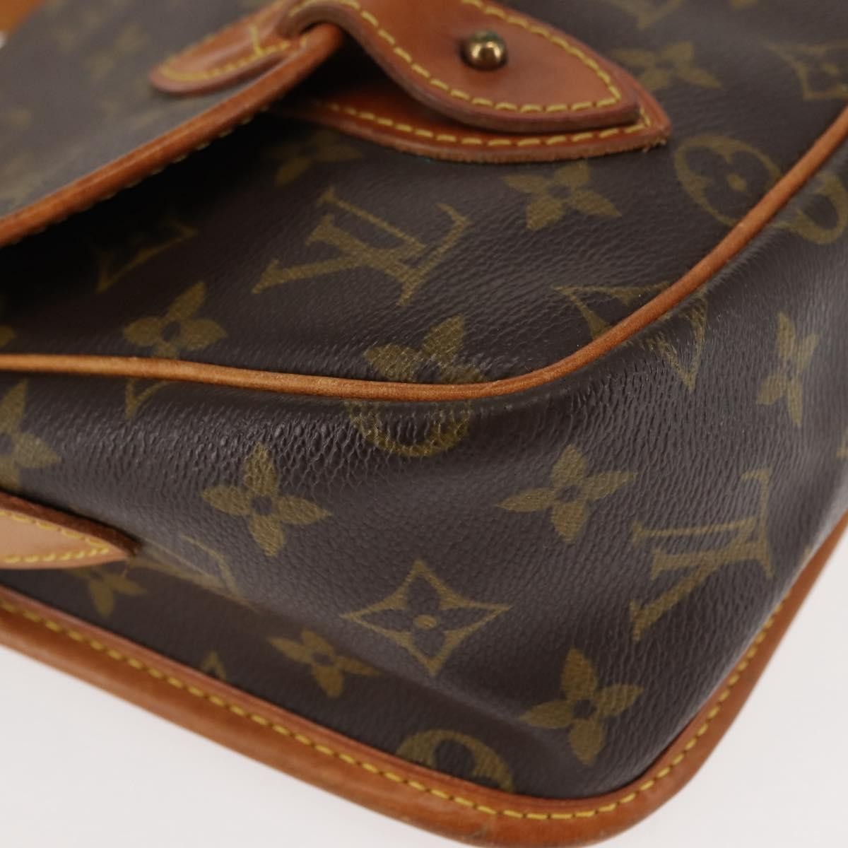 Louis Vuitton Sac Gibeciere Messenger Bag Monogram Canvas Brown Canvas Bag (Pre-Owned)