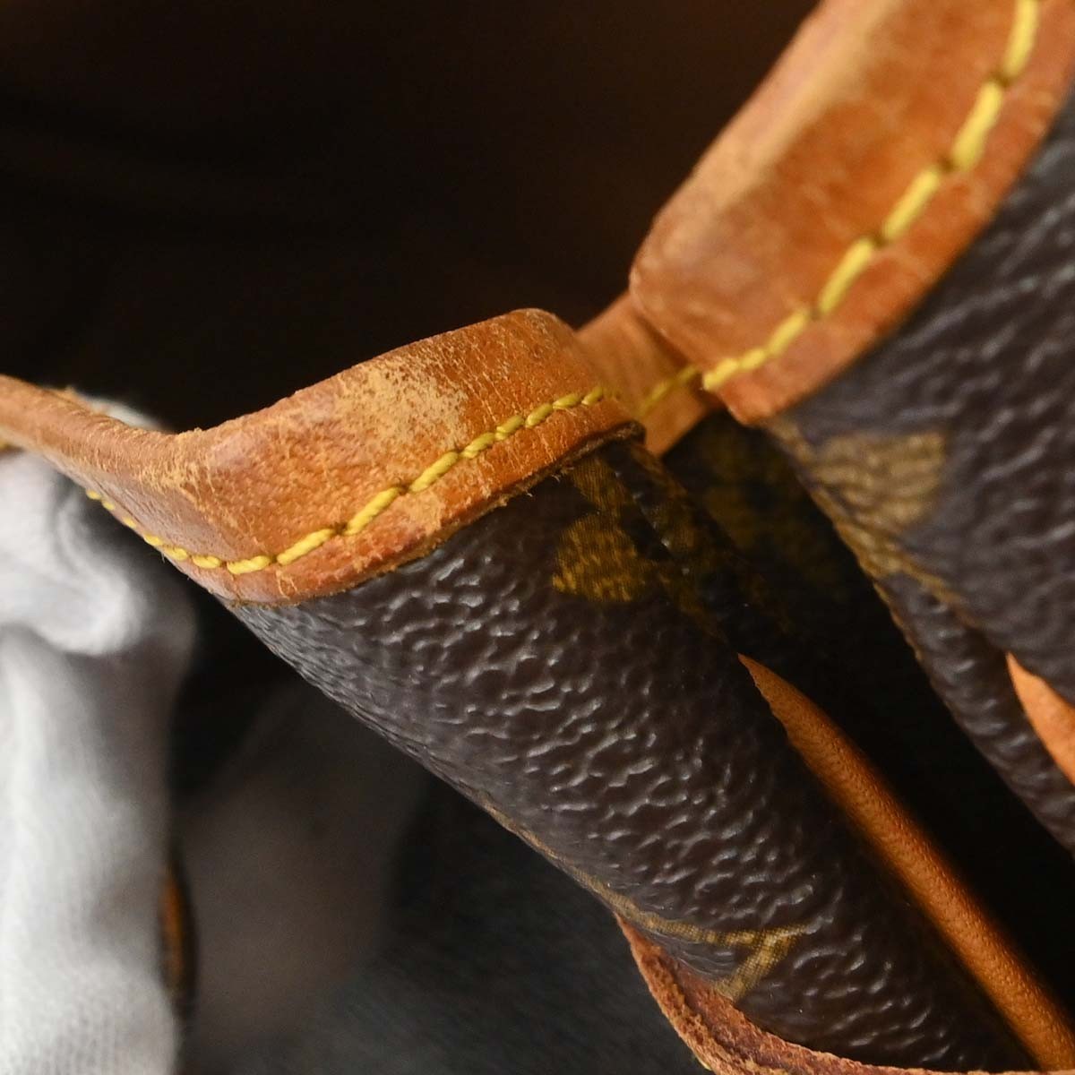 Louis Vuitton Batignolles Handbag Monogram Canvas Brown Canvas Shoulder Bag Bag (Pre-Owned)