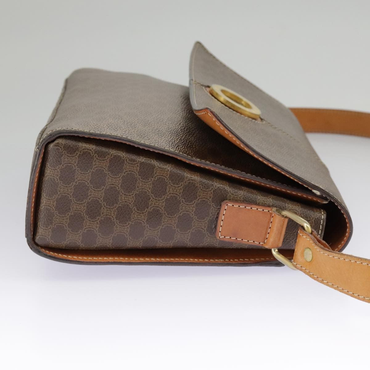 Celine Vintage Macadam Circle Logo Shoulder Bag Canvas And Leather Brown Canvas Shoulder Bag Bag (Pre-Owned)