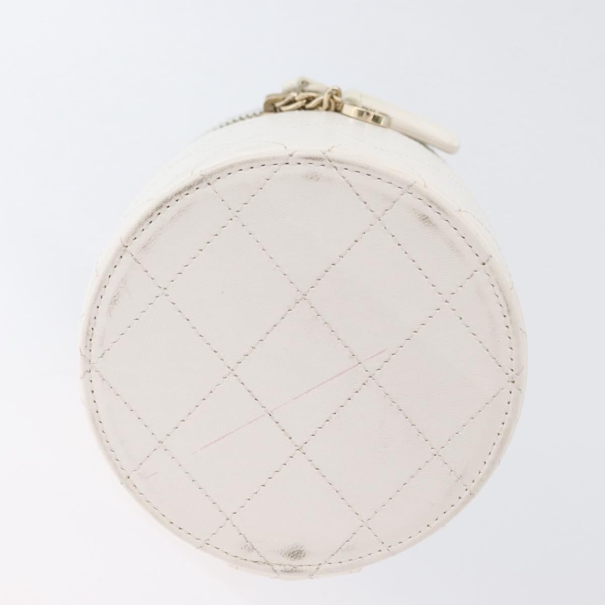 Chanel Cc Round Vanity Case With Chain Quilted Lambskin White Leather Clutche & Pouche Bag (Pre-Owned)