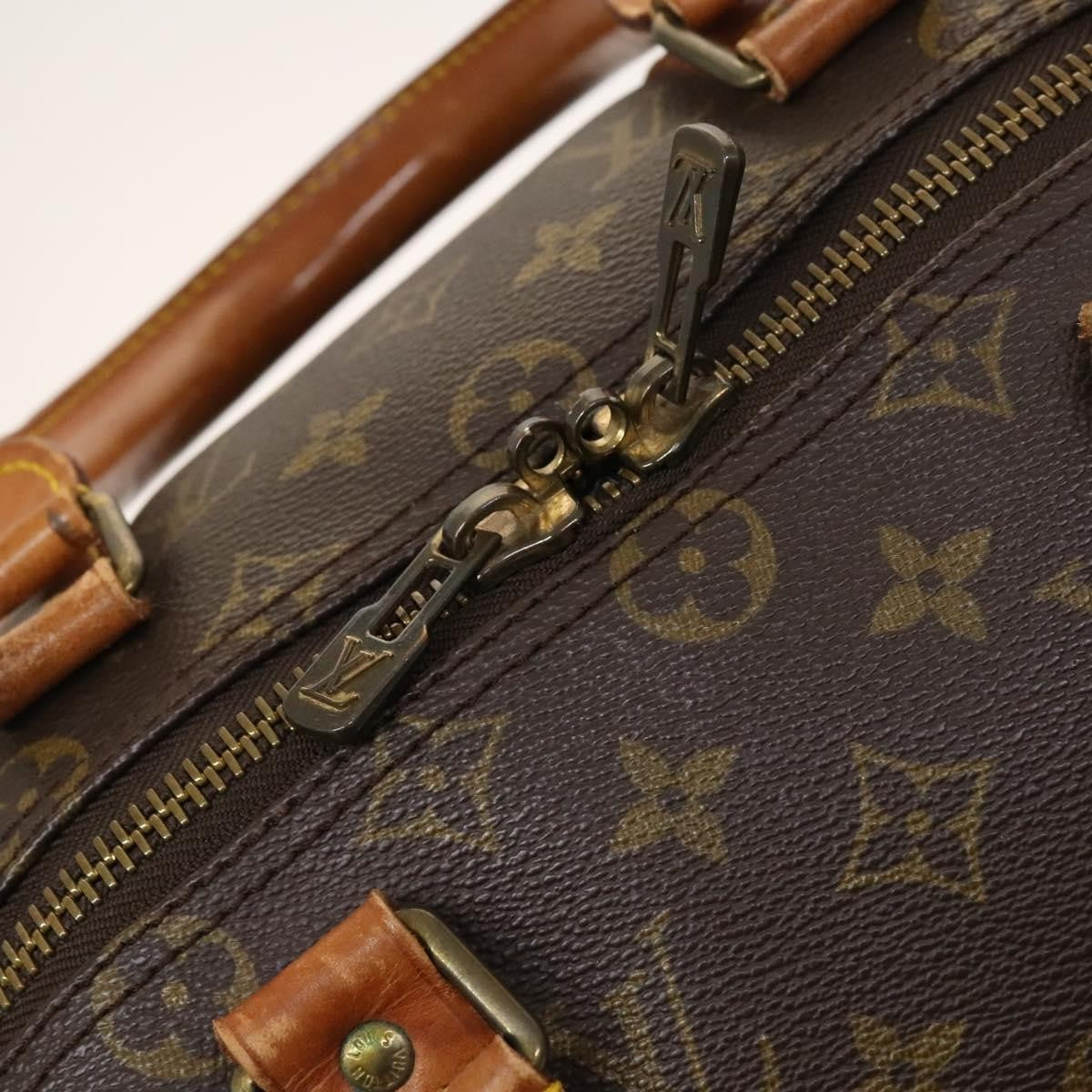 Louis Vuitton Keepall Bag Monogram Canvas Brown Canvas Travel Bag Bag (Pre-Owned)