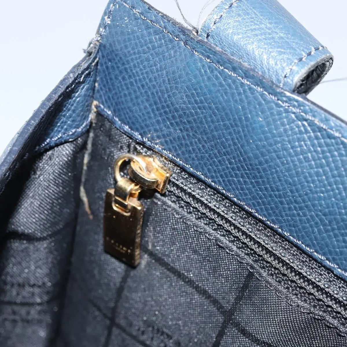 Celine Vintage Leather Navy Leather Shoulder Bag Bag (Pre-Owned)
