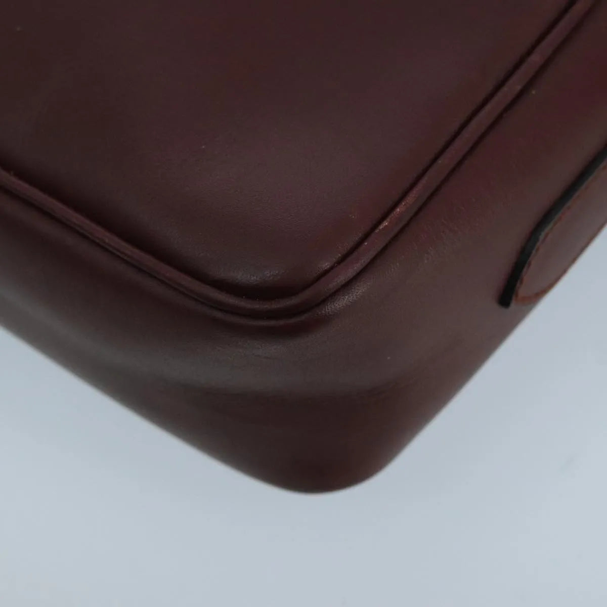 Cartier Must De Cartier Leather Burgundy Leather Shoulder Bag Bag (Pre-Owned)