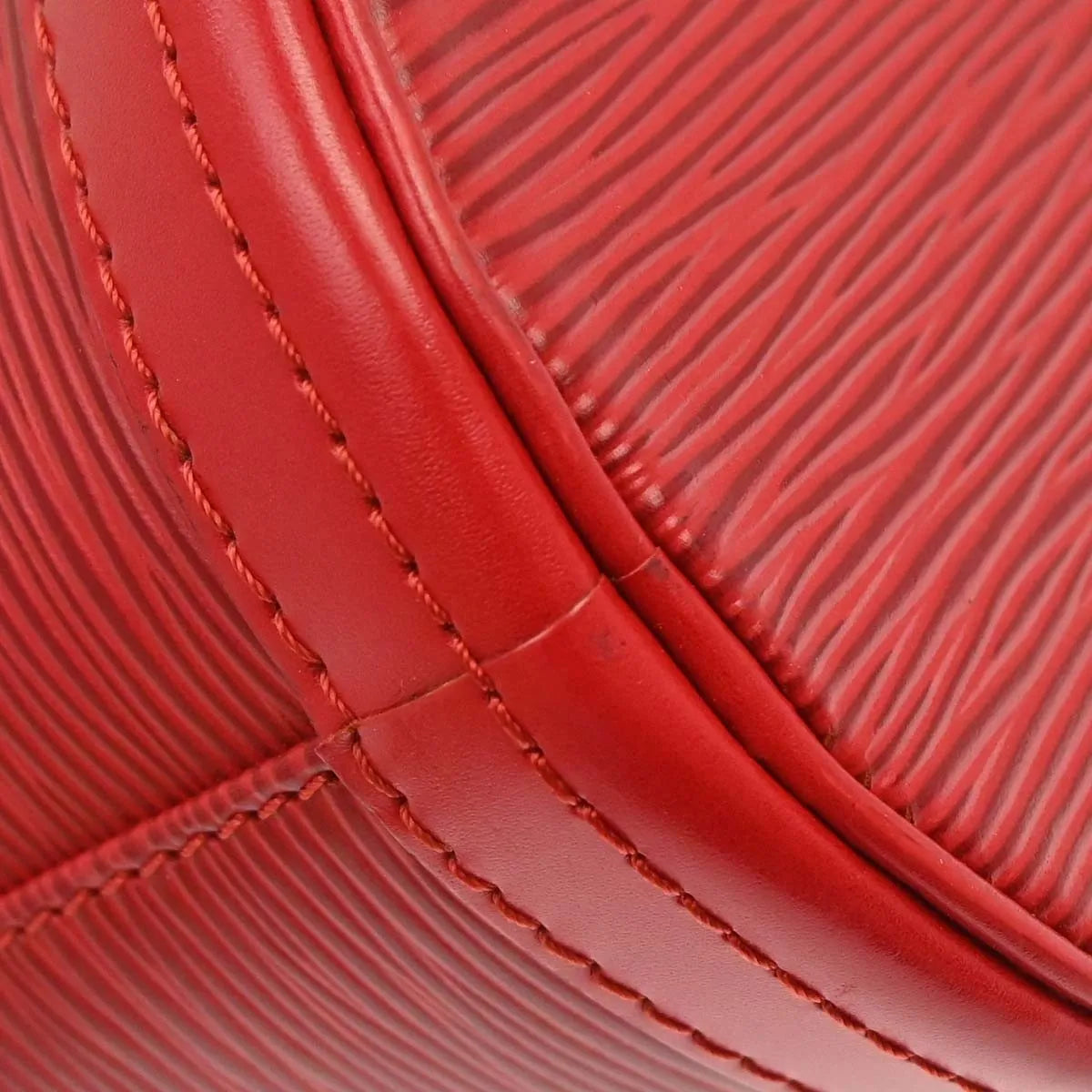 Louis Vuitton Bucket Epi Leather Red Leather Tote Bag Bag (Pre-Owned)