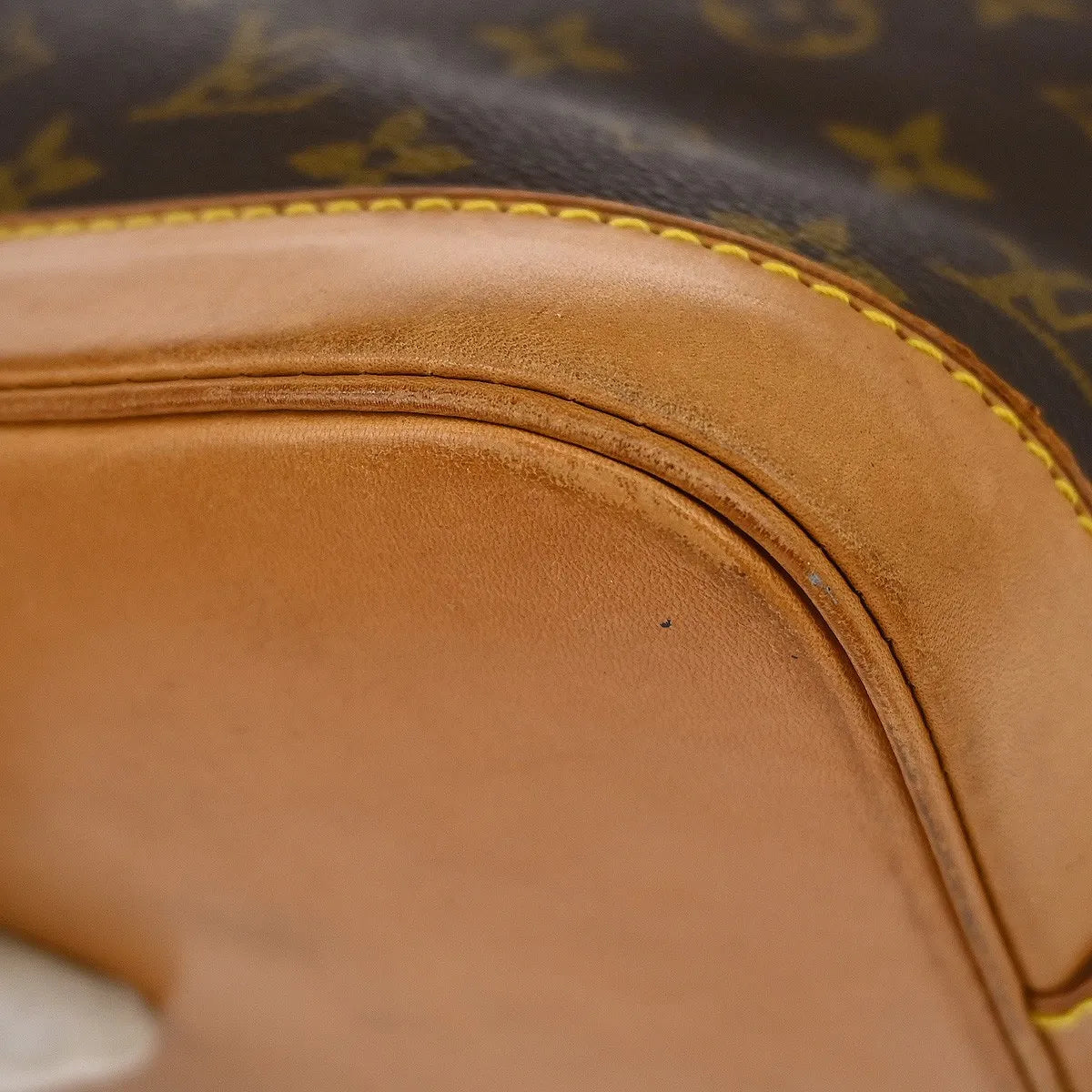 Louis Vuitton Alma Handbag Monogram Canvas Brown Canvas Handbag (Pre-Owned)