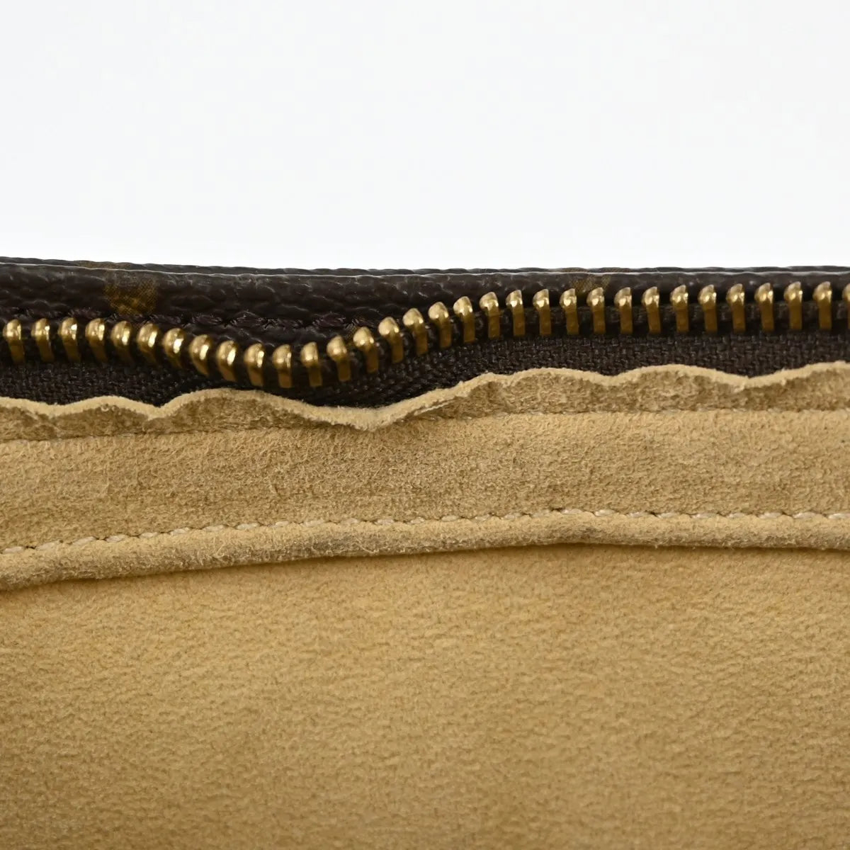 Louis Vuitton Monogram Looping Monogram Canvas Brown Canvas Handbag (Pre-Owned)
